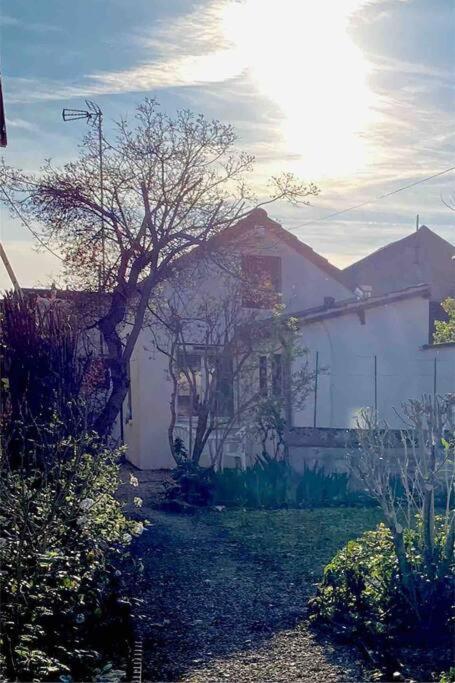 Le Ni' De Jess Villa Migennes Bagian luar foto