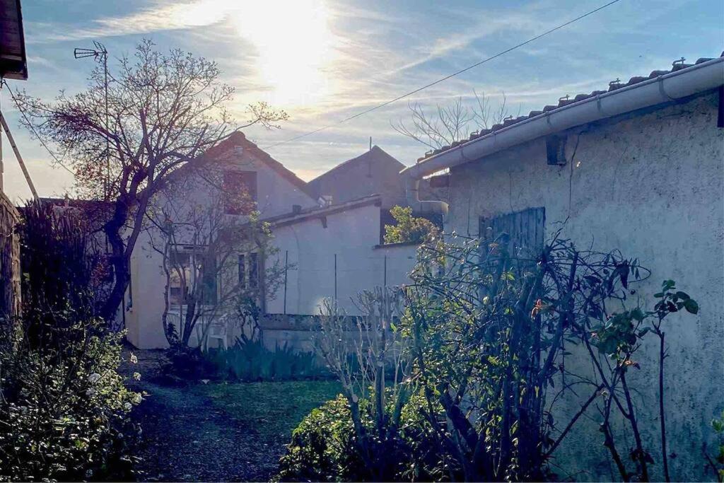 Le Ni' De Jess Villa Migennes Bagian luar foto