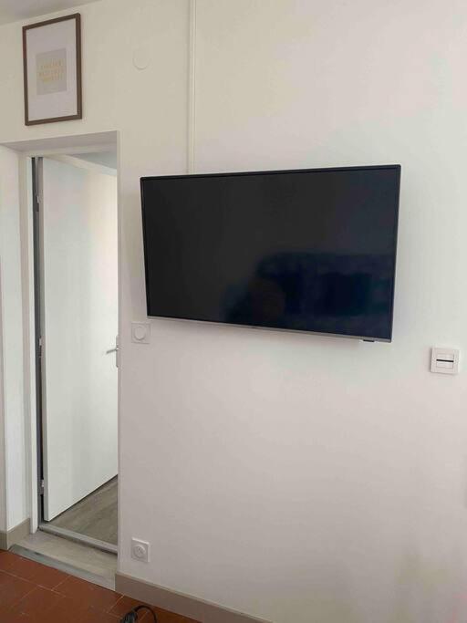 Le Ni' De Jess Villa Migennes Bagian luar foto