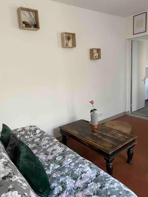 Le Ni' De Jess Villa Migennes Bagian luar foto